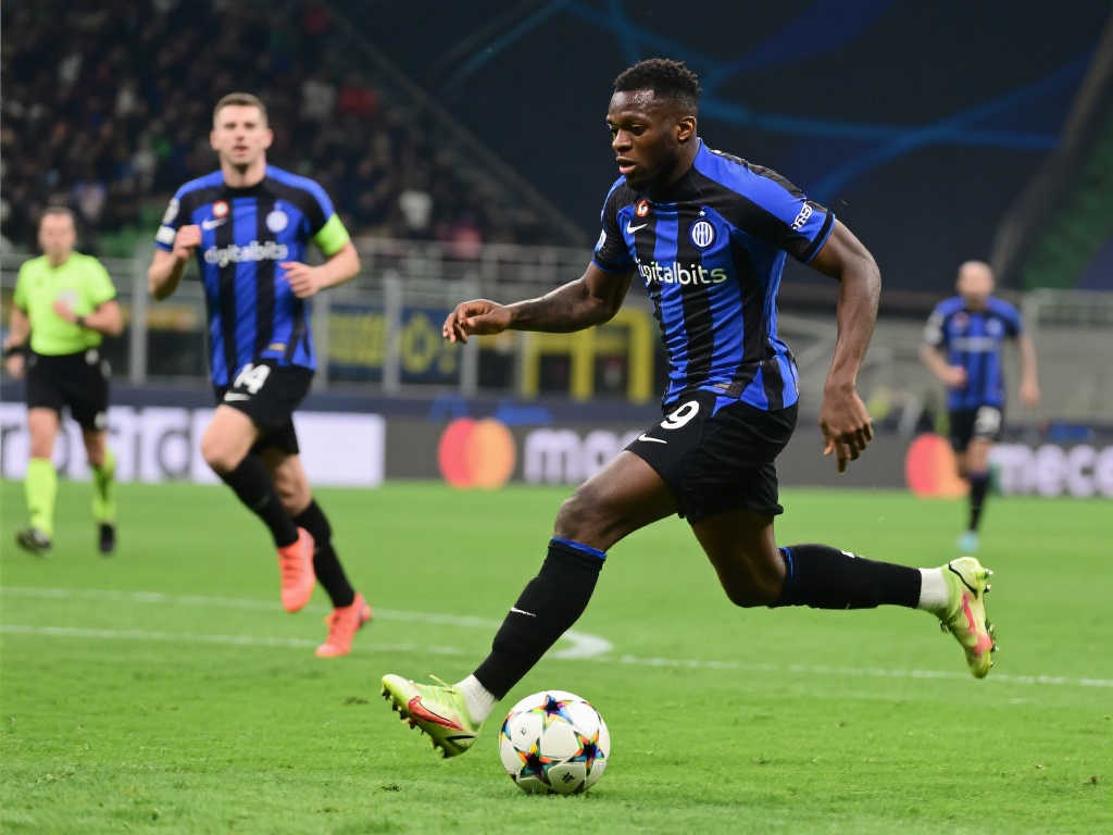 展现了一个 展现了一个